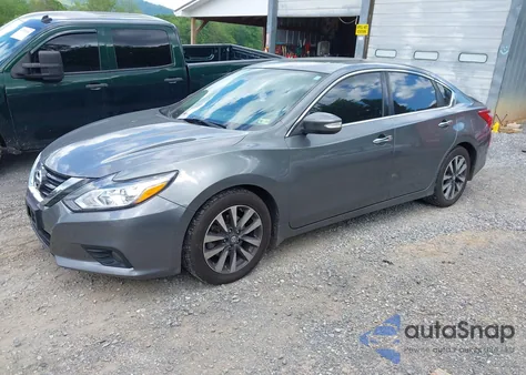 2016 Nissan Altima 2.5 Sv z USA, uszkodzony, nr VIN 1N4AL3AP8GC248570
